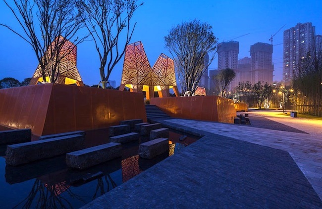 Martha Schwartz Partners’ Fengming Mountain Park is Geometric Artistry in Chongqing