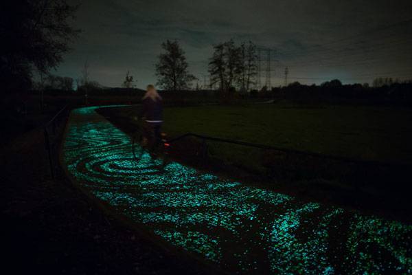 Bicycle-path - Credit: 'Daan Roosegaarde' and Heijmans