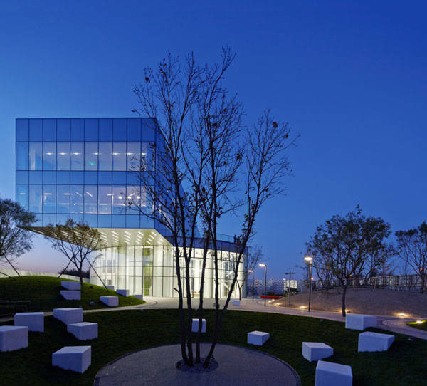 Photo Credit: Vanke Daxing Retail and Leisure Centre, by SPARK and BAN Landscape,  Beijing, China