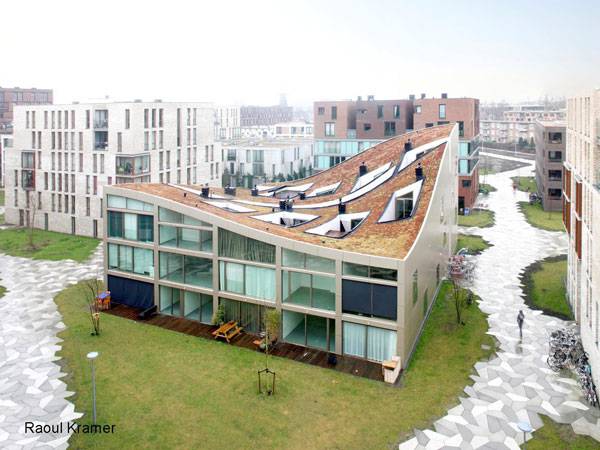  Green Roofs for Healthy Cities
