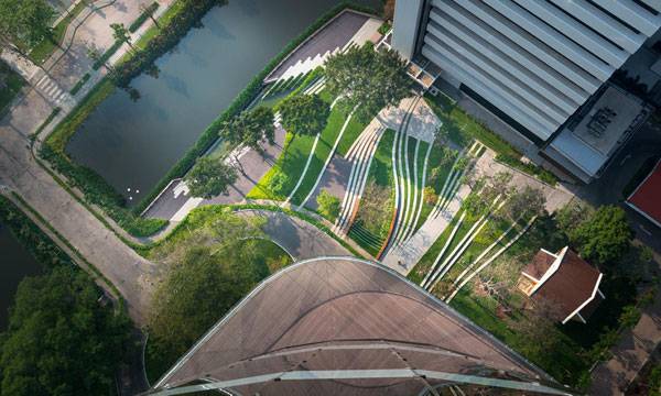 A bird’s eye view of newly designed SCG landscape through the preservation of its history with a contemporary form for the future. Image courtesy of Landscape Architects of Bangkok