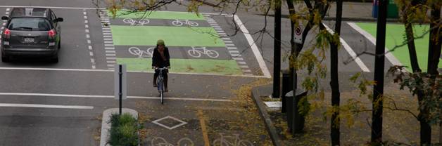 14 WAYS TO MAKE BIKE LANES BETTER (THE INFOGRAPHIC)