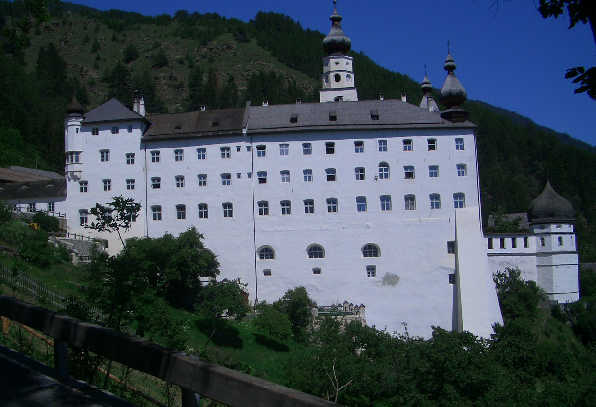 Il convento benedettino di Monte Maria a Burgusio
