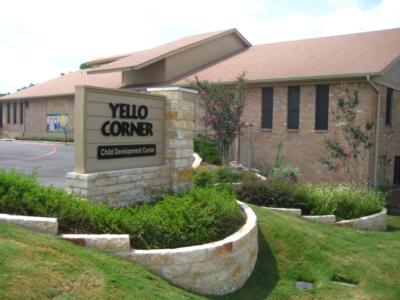 Yello Corner, Cedar Park1
