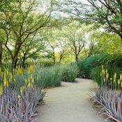 Aluminum Landscape Edging and Restraints